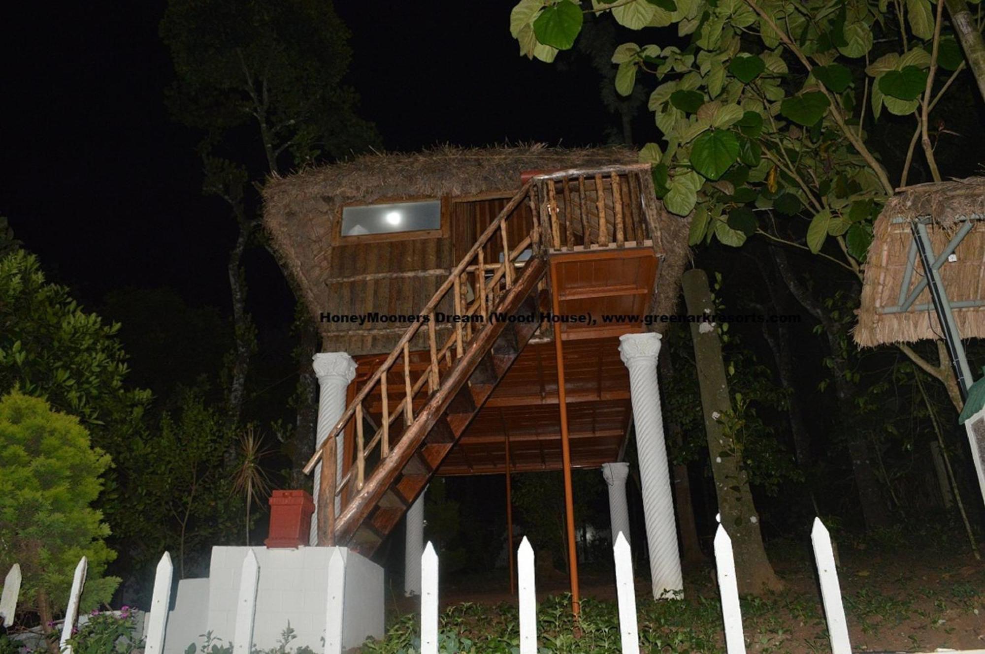 Green Ark Resorts Thekkady Rum bild
