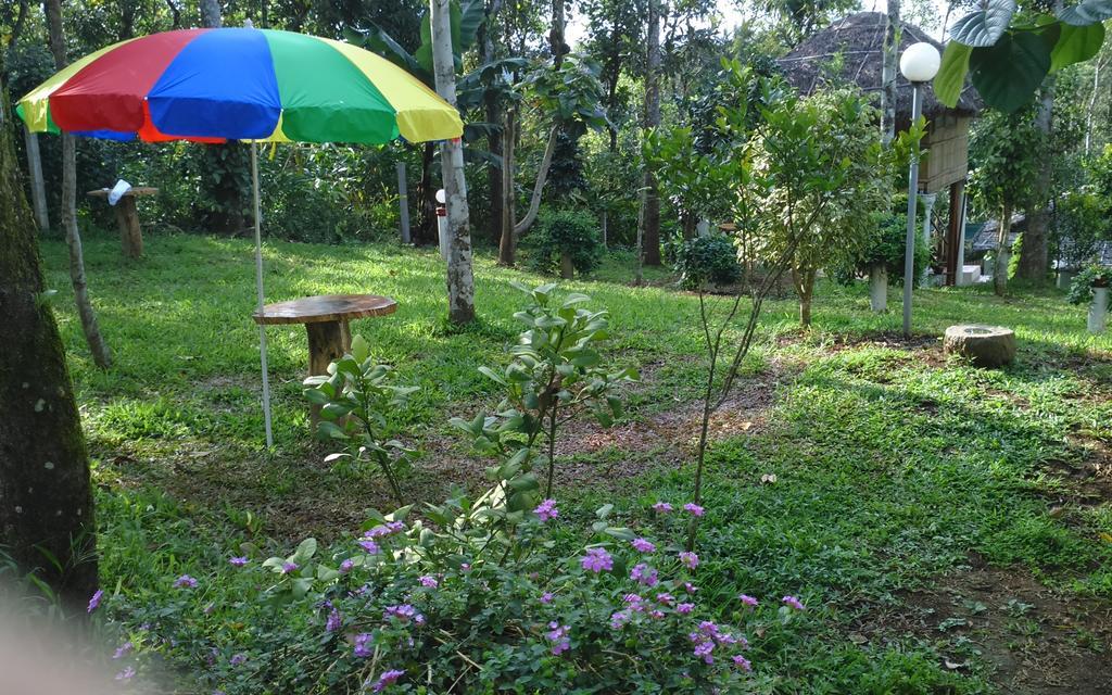 Green Ark Resorts Thekkady Exteriör bild